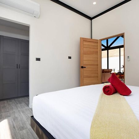 Ban Saiyuan Trendy & New 19M Oxygen Pool Villa Sunset Garden 10 In Rawai מראה חיצוני תמונה